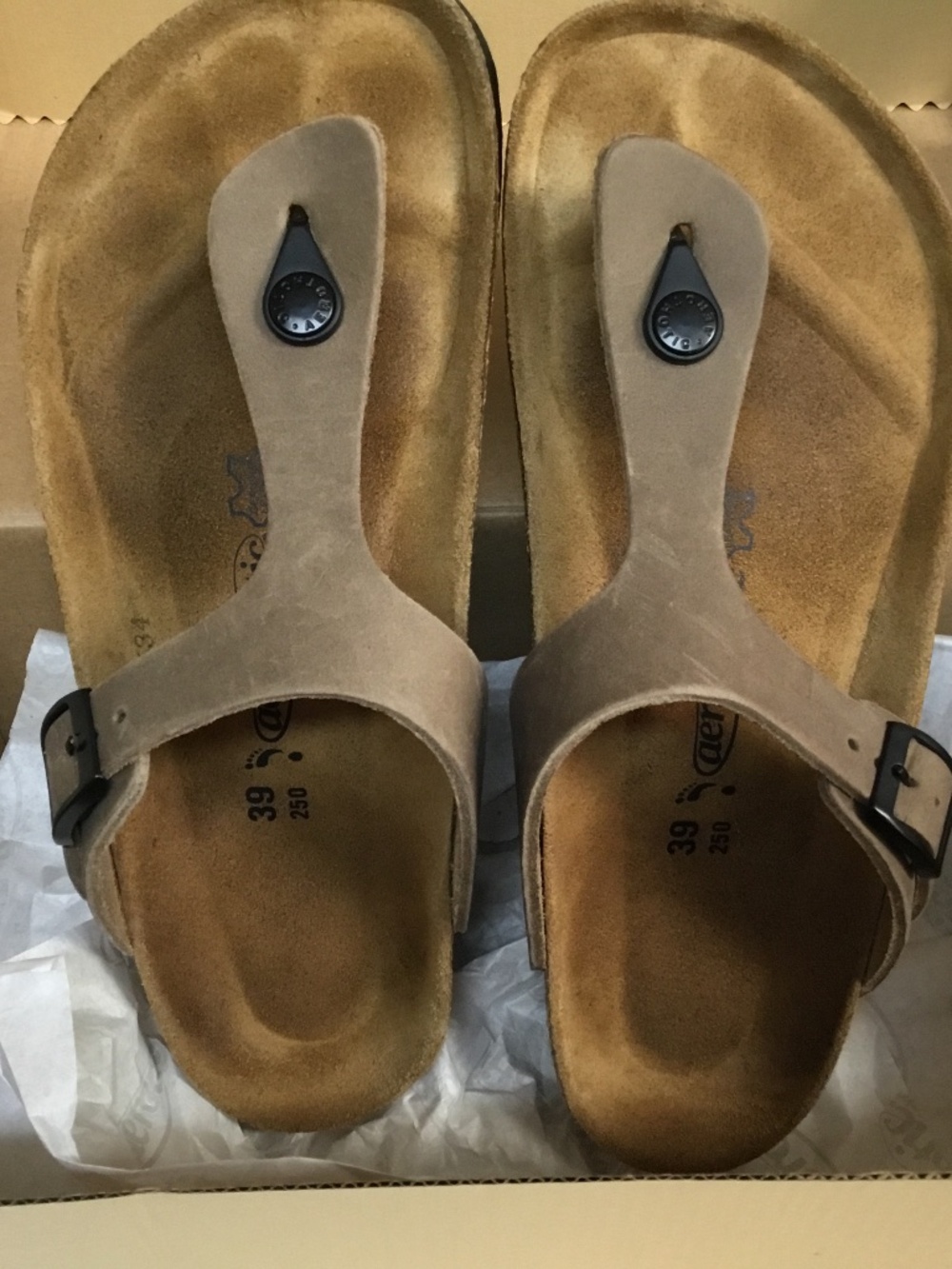 Aerothotic T-Strap Leather Sandal Sz 9, Grey